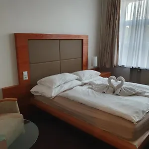 Szálloda Jerabek ***