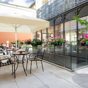 Leonardo Boutique Old Town Hotell